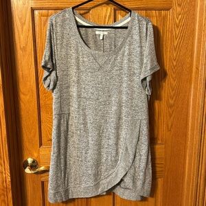 Women’s short sleeve top